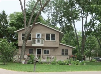 Lake Home For Sale in Poynette, Wisconsin