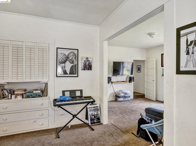 Conveniently located triplex near Children's Hospital and BART - photo 14