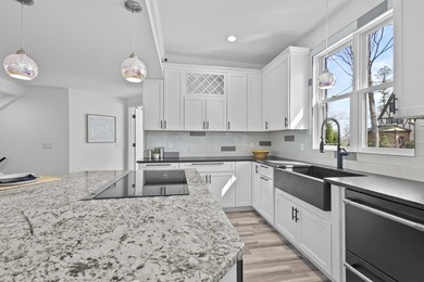 Welcome to modern perfection in coveted Maple Bluff. This - photo 17