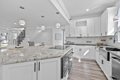 Welcome to modern perfection in coveted Maple Bluff. This - photo 18