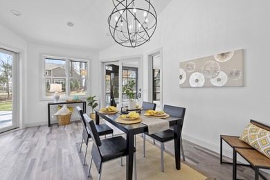 Welcome to modern perfection in coveted Maple Bluff. This - photo 19