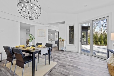 Welcome to modern perfection in coveted Maple Bluff. This - photo 20