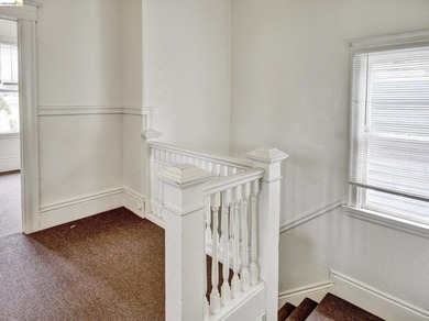 Conveniently located triplex near Children's Hospital and BART - photo 28