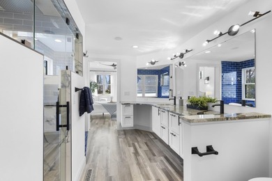 Welcome to modern perfection in coveted Maple Bluff. This - photo 34