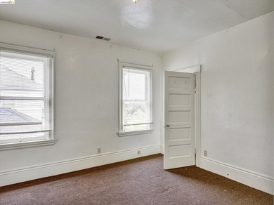 Conveniently located triplex near Children's Hospital and BART - photo 41