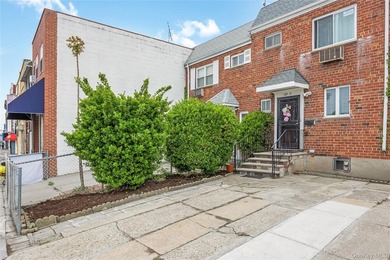 Located in Murray Hill/Auburndale section of Flushing, this - photo 2