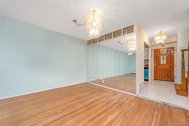 Located in Murray Hill/Auburndale section of Flushing, this - photo 8