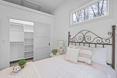 Welcome to modern perfection in coveted Maple Bluff. This - photo 48