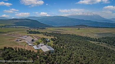 Welcome to Paradise Ridge. This 70-acre Missouri Heights ranch - photo 2