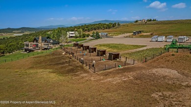 Welcome to Paradise Ridge. This 70-acre Missouri Heights ranch - photo 4