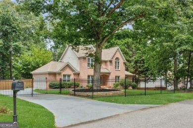 Lake Lanier Home For Sale in Flowery Branch Georgia