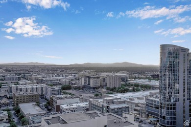 Rare Corner Residence | American Towers *Experience one of