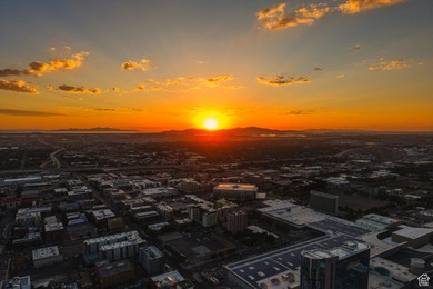 Rare Corner Residence | American Towers *Experience one of