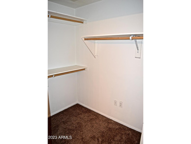 LIVE in the HEART OF PHOENIX/BILTMORE AREA ** Nice 2 bedroom 2