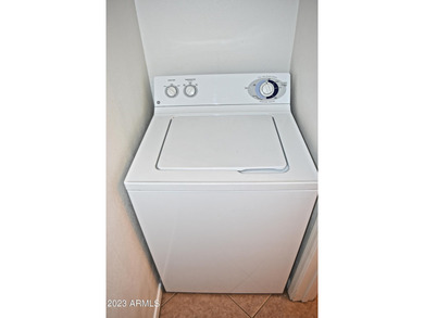 LIVE in the HEART OF PHOENIX/BILTMORE AREA ** Nice 2 bedroom 2