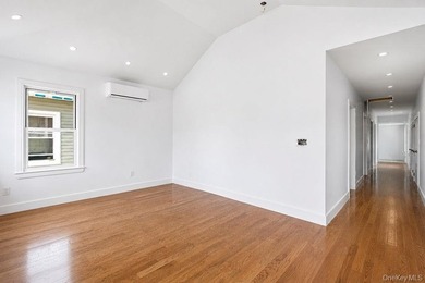 Fully renovated and ready for you to move right in! 6919 - photo 14