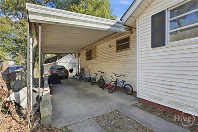 This spacious 3 bedroom, 2 bath home in Avondale features a - photo 22