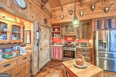 Absolute Privacy & Adventure: 10+ Acre Legacy Estate Bordering - photo 34