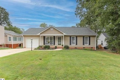 Lake Home For Sale in Simpsonville, South Carolina