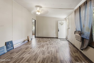 Welcome to 744 Sheffield Avenue in the heart of Springfield! - photo 3