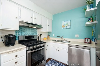 Superior location, close to Huntington Harbor, shopping, schools - photo 8