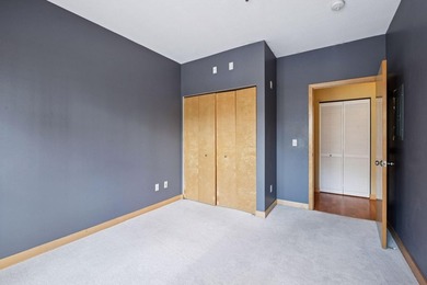 Welcome to this RARE 3 bedroom CORNER unit with 2 underground - photo 14