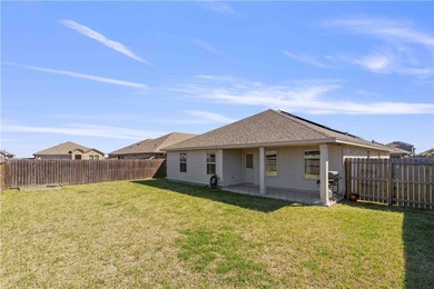 This beautiful 4 bedroom, 2 bath home is located in the - photo 20