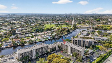 Enjoy waterway views & the daily boat parade from your master - photo 35