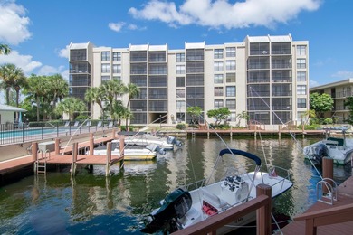 Enjoy waterway views & the daily boat parade from your master - photo 39