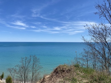 Lake Michigan - Milwaukee County Home For Sale in Grafton Wisconsin