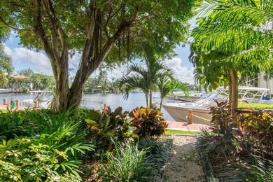 Enjoy waterway views & the daily boat parade from your master - photo 43