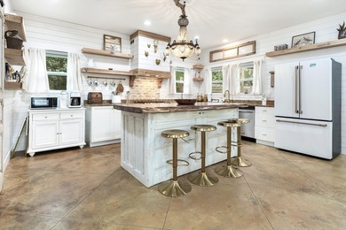 Discover your slice of paradise at 247 N Bishop Rd, a - photo 2