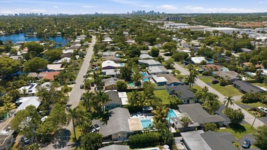 Architectural flow meets elevated everyday living. This - photo 36