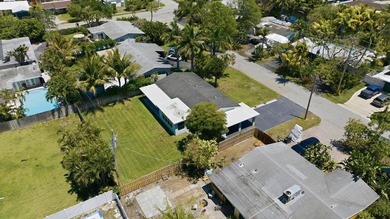 Architectural flow meets elevated everyday living. This - photo 41