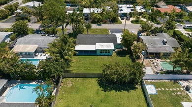Architectural flow meets elevated everyday living. This - photo 43