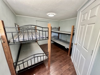 Charming Southside Cabin!
SG 17 Lake Cherokee - photo 19