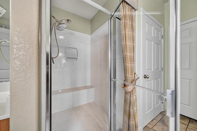Welcome to easy living in the highly desirable Forest Lakes - photo 21