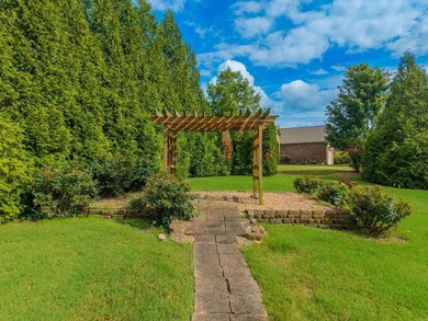Welcome to easy living in the highly desirable Forest Lakes - photo 39