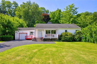 Prepare to be impressed by this lovely Greece ranch! A large - photo 2