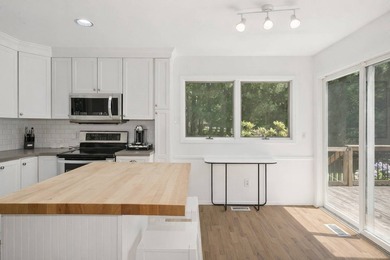 Light-filled estate on 1.56 private acres, recently upgraded - photo 6