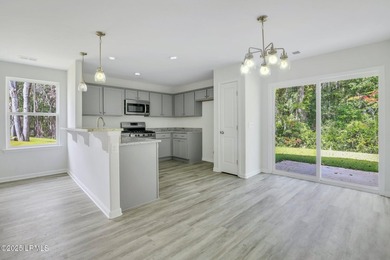 Welcome to your dream home! This elegant 3-bedroom, 2-bathroom - photo 18