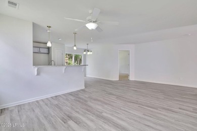 Welcome to your dream home! This elegant 3-bedroom, 2-bathroom - photo 21