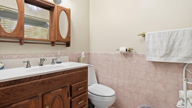 Welcome to your dream home: a custom-built entertainment - photo 32