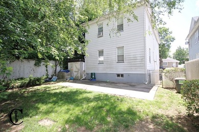 Rare Oakwood two-family detached. Incredible value, won't last! - photo 4