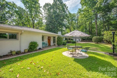 This Beautiful 2-bedroom 2-bath home is located in the Lake - photo 5