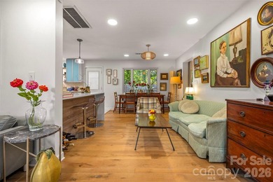 This Beautiful 2-bedroom 2-bath home is located in the Lake - photo 10