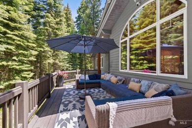 Timeless mountain lodge coupled with new mountain modern - photo 6