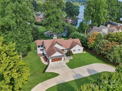 Lake Home For Sale in Mooresville, North Carolina