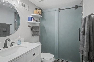 Water view, turnkey, low maintenance, updated and remodeled unit - photo 13