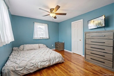 Welcome to this beautiful 3 bedroom home in Lindenhurst. Updated - photo 13